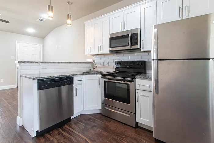 1328 Underwood St #202 — Photo 7