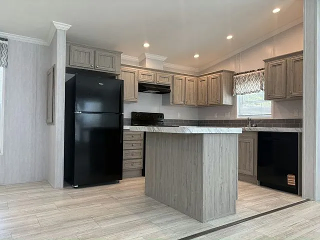 12840 Seminole Blvd #65 — Photo 3