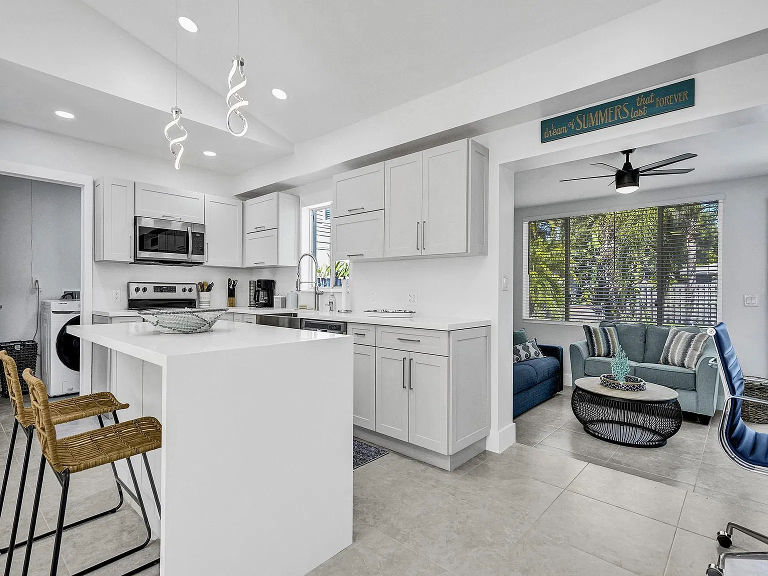 3 bed, 2.0 bath, 1515 sqft, $6,500 — Photo 2