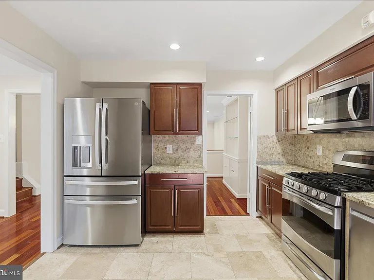 1433 McLean Mews Ct — Photo 19