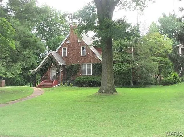 304 Susann Ct, Belleville, IL 62226