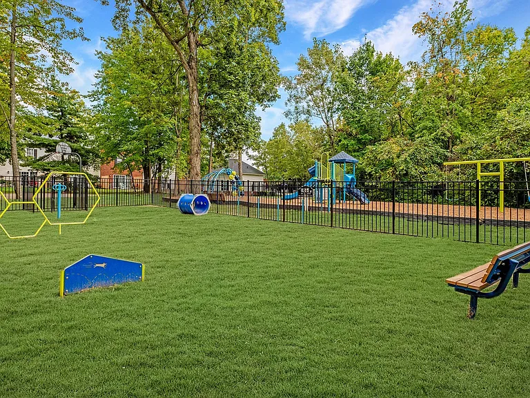The Woods at Polaris Parkway Apartment Homes — Photo 26