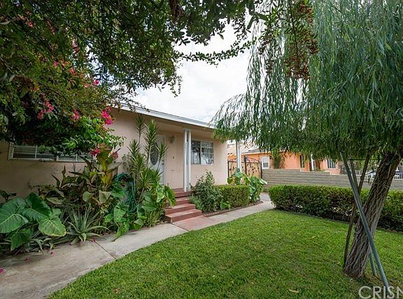 2nd image of 2053 Phillippi St