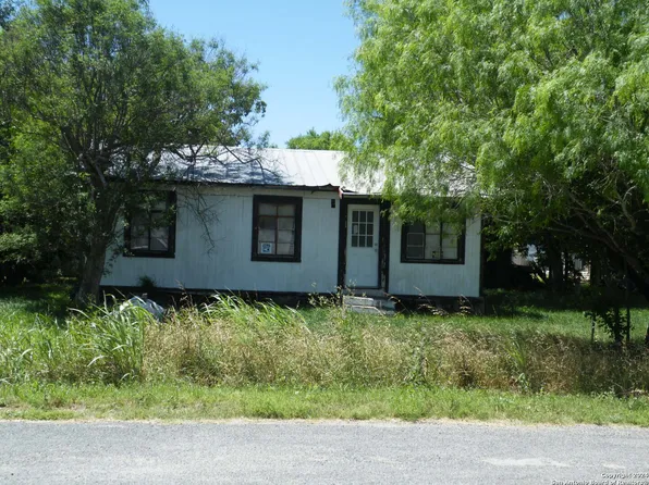 11465 NEY AVE, LaCoste, TX 78039