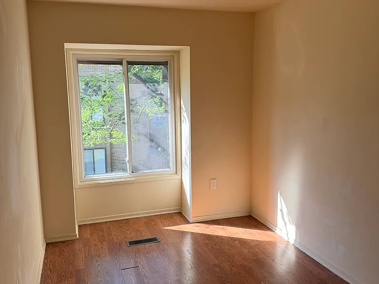 Forest View Pl — Photo 3