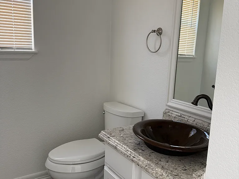 1327 Wilkerson Way — Photo 8