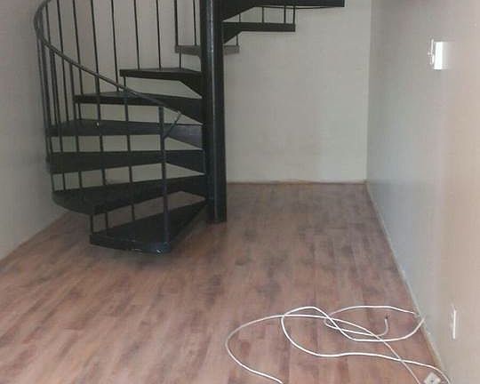 Pet Friendly 1 Bedroom Town house Style Apt