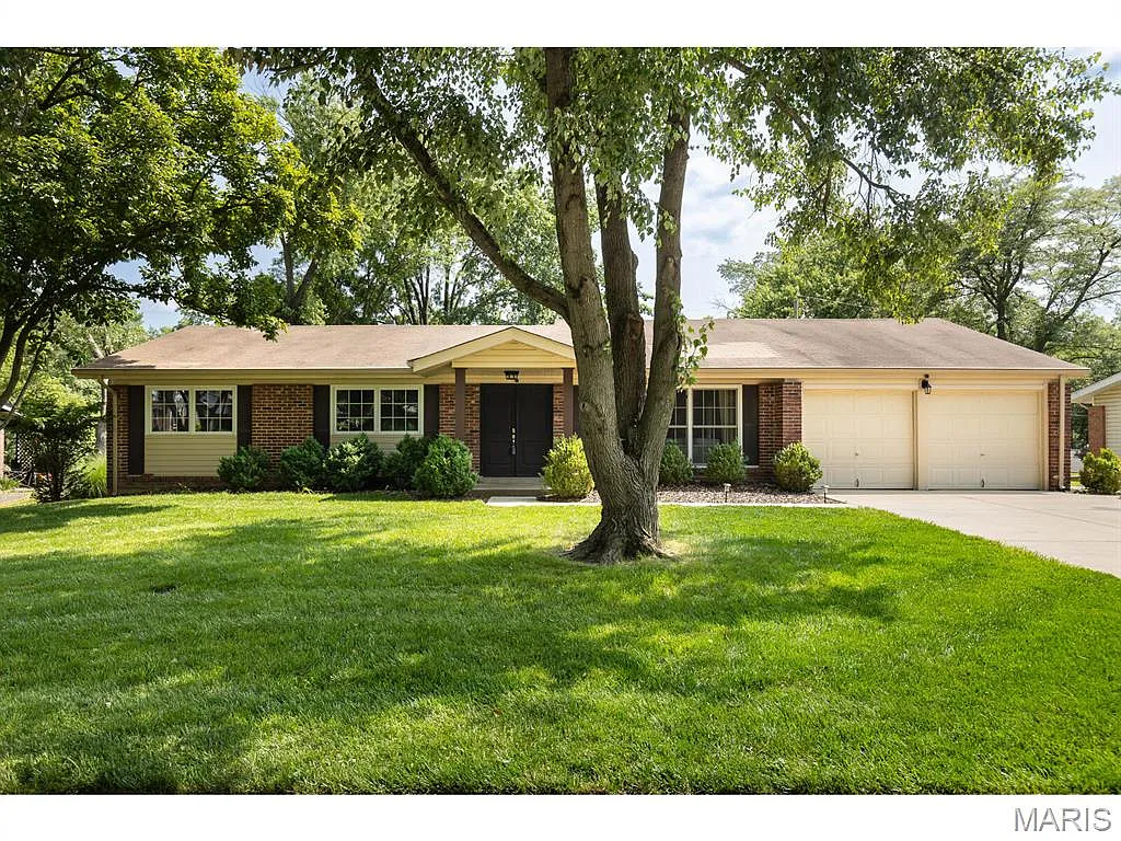 12960 Bellerive Estates Dr photo 1