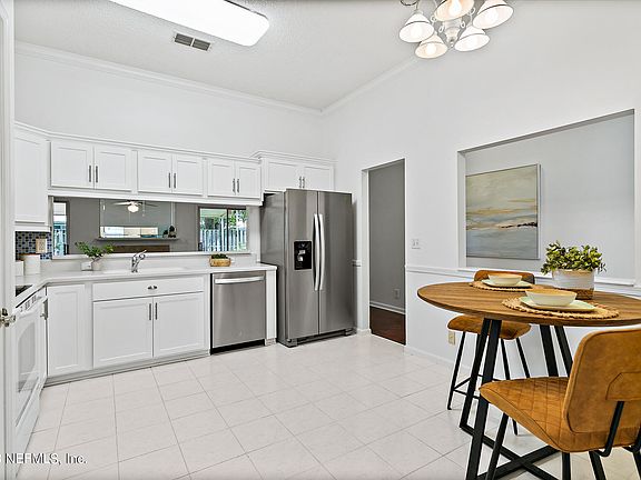 5th image of 13537 LAS BRISAS Way