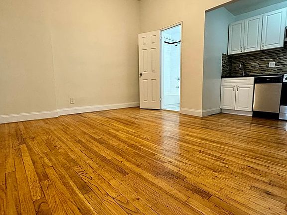 4th image of 68 7th Ave #3F