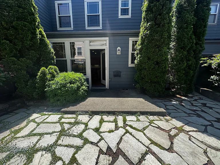 2221 Dollarhide Way — Photo 34