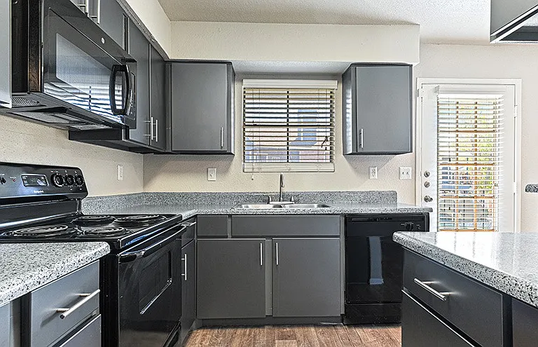 Venue at 8651 Apartments — Photo 9