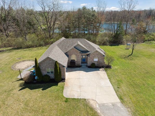 11613 Butler Rd, Willis, MI 48191