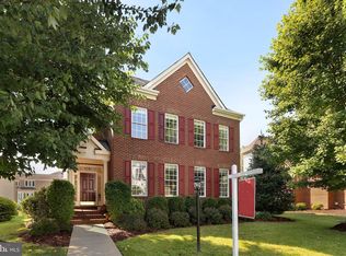 42637 Legacy Park Dr, Ashburn, VA 20148