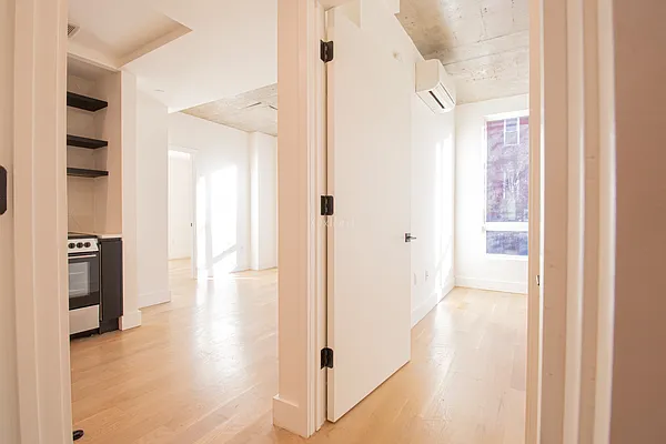 Rented by Oxford Property Group | media 62