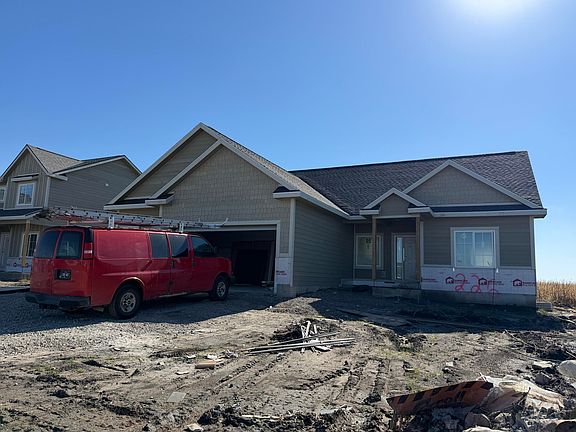 2nd image of 226 Aspen Ln
