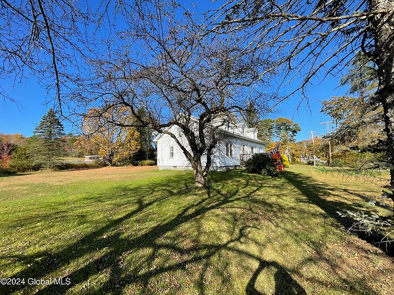 3rd image of 29 Grange Hall Road