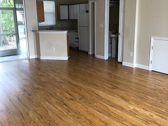 3rd image of 13512 Forest Lake Dr