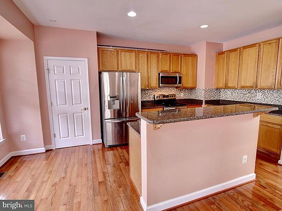5th image of 2604 Logan Wood Dr