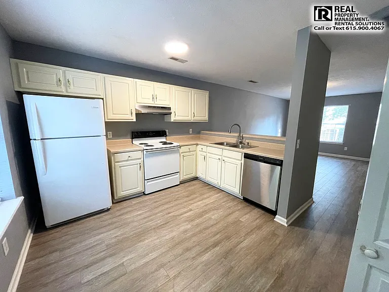 1647 Center Pointe Dr — Photo 9