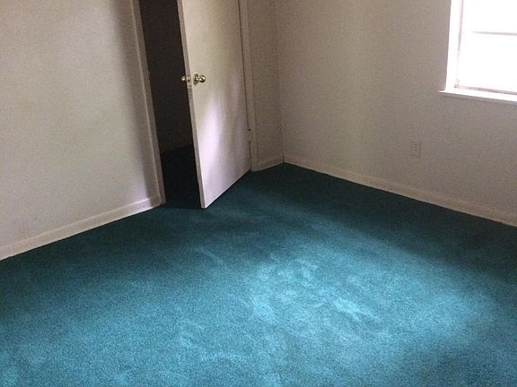 4th image of 412 Rockwood Ln