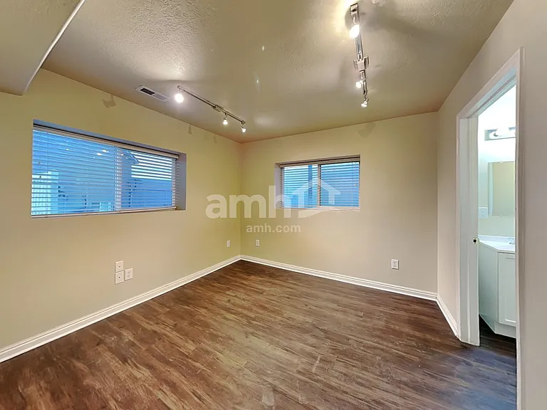 1977 E Fremont Crest Ave — Photo 24