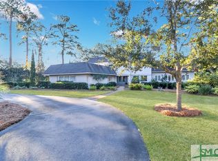 7 Country Club Dr, Savannah, GA 31410