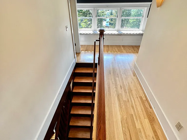 1525 31st Ave S — Photo 43