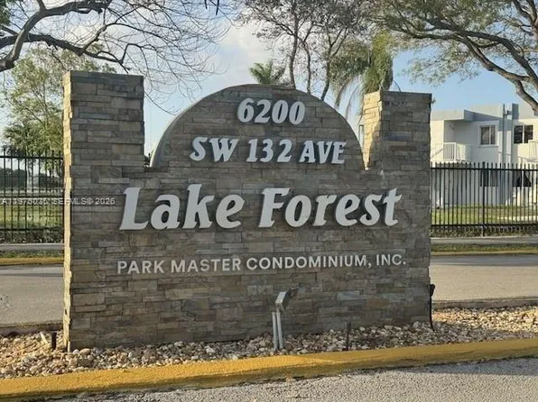 6207 SW 131st Ct APT 101, Miami, FL 33183