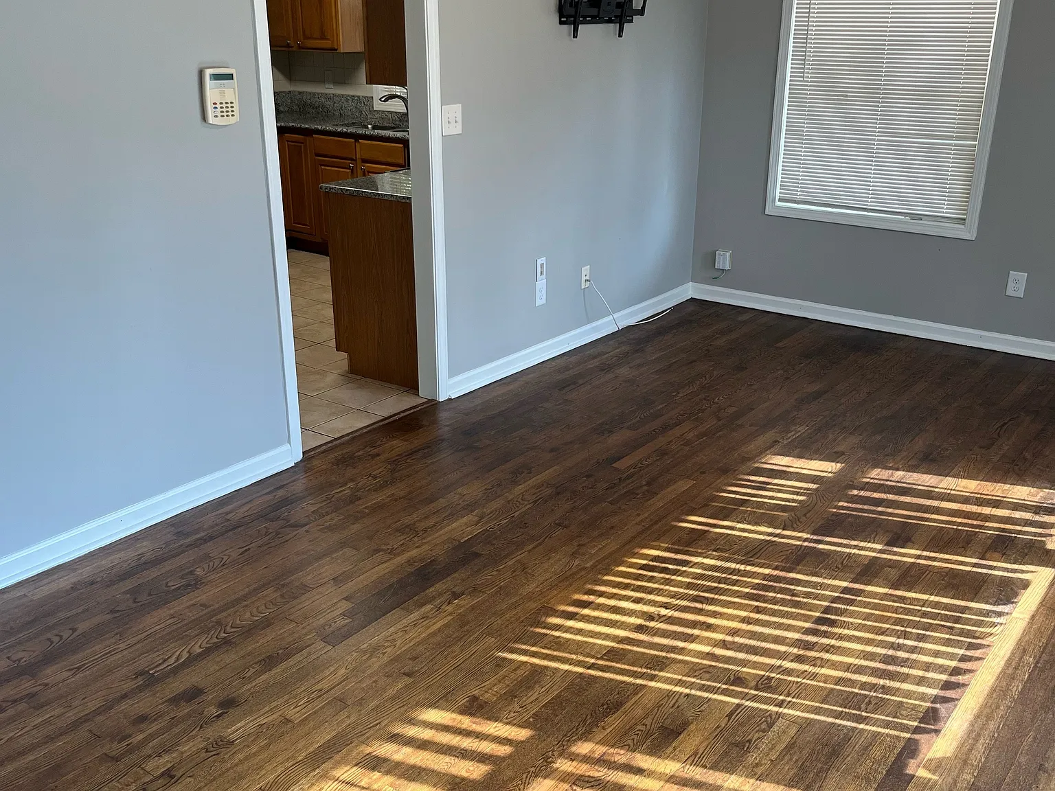 2522 Boulder Rd SE — Photo 2