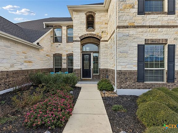 2nd image of 2194 Ranch Loop Dr