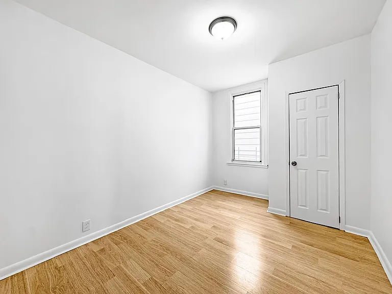 1655 Holland Ave #1 — Photo 4