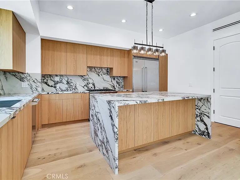 13838 Milbank St — Photo 10