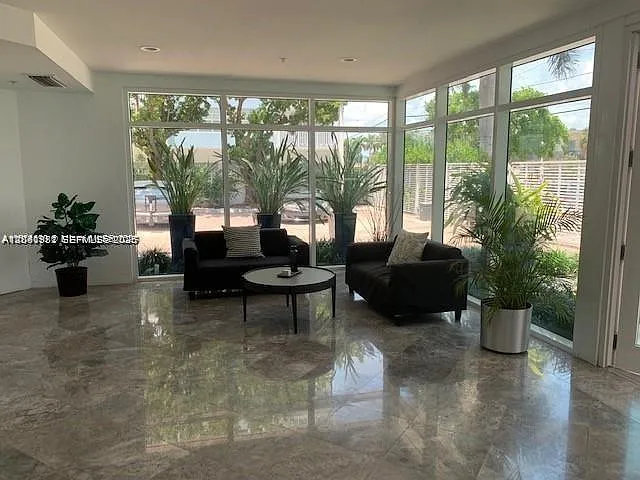 2000 Bay Dr #403 — Photo 16