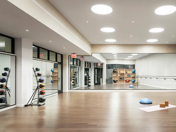 21 West End Avenue image 25 of 40