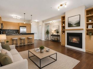 69 Springborough Ct SW #119, Calgary, AB T3H5V5