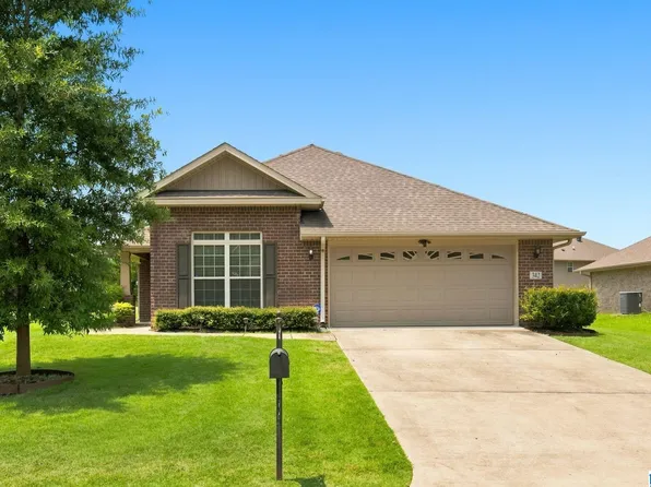 342 Ivy Hills Cir, Calera, AL 35040