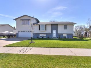 4335 Bronco Ln, Rapid City, SD 57701