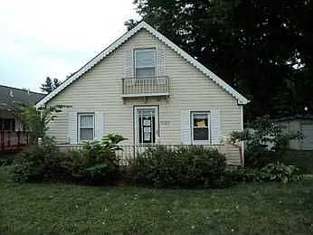 7109 Springfield Dr photo 1