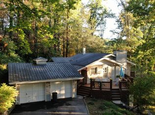 42 Ridge Rd, Waynesville, NC 28786