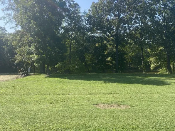 390 Duck Blind Rd, Clifton, TN 38425