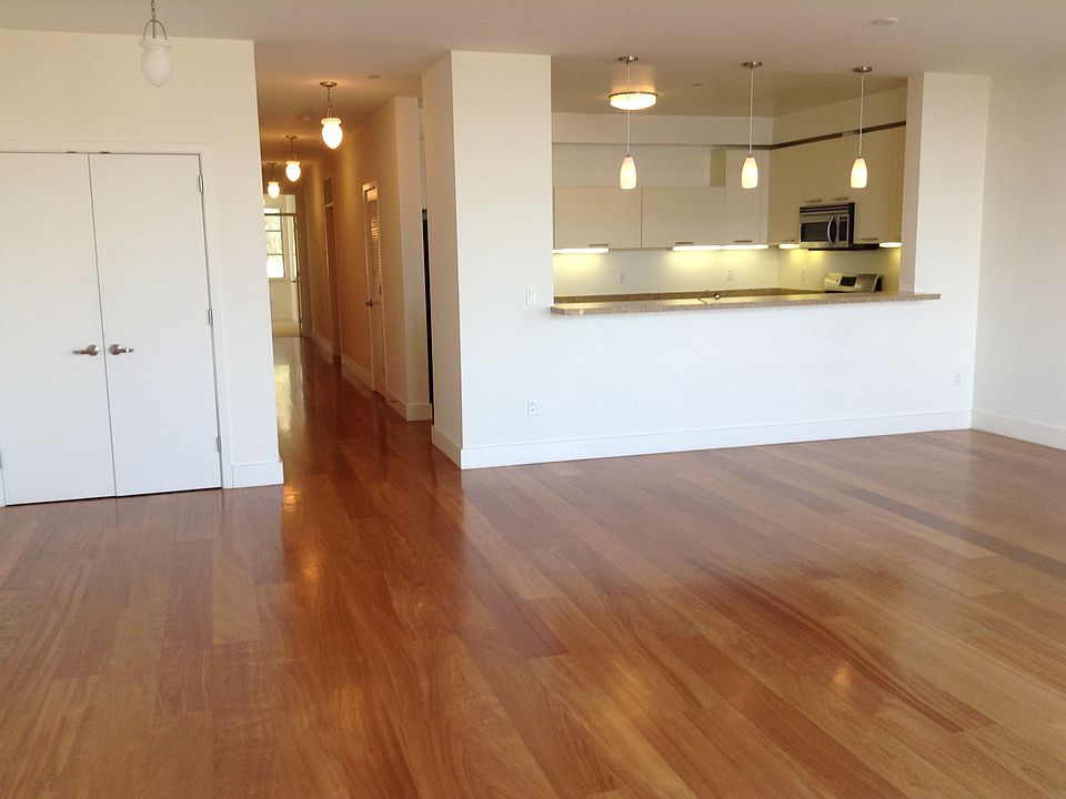 living room/kitchen