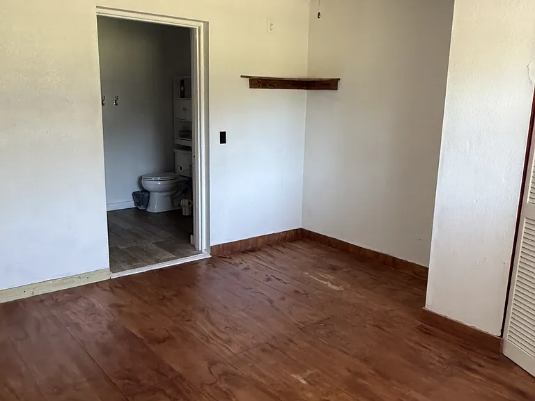 407 SW 1st St — Photo 11