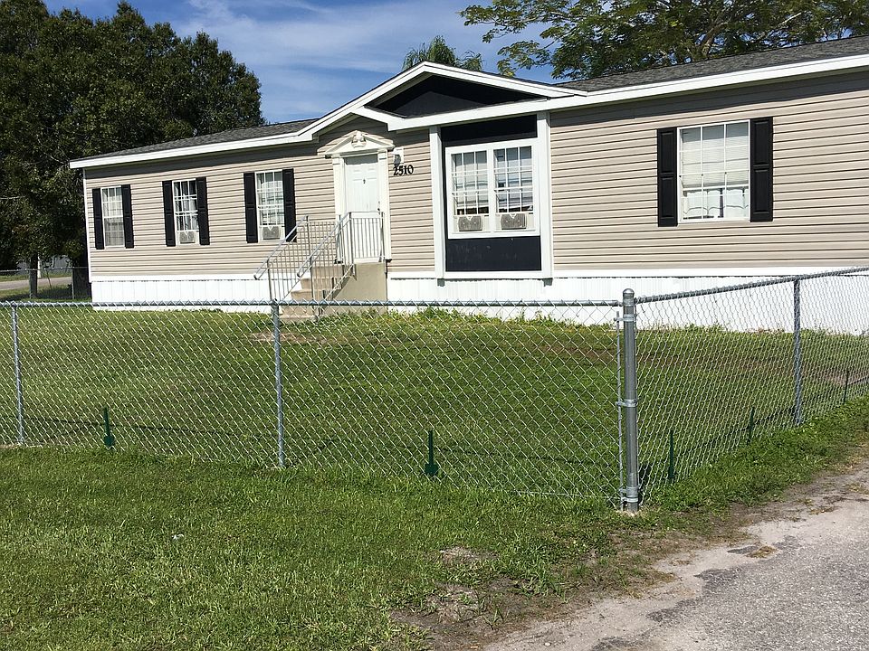 1st image of 2510 Carl Ave