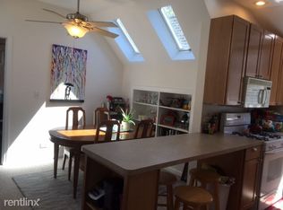 847 W Newport Ave, Chicago, IL 60657