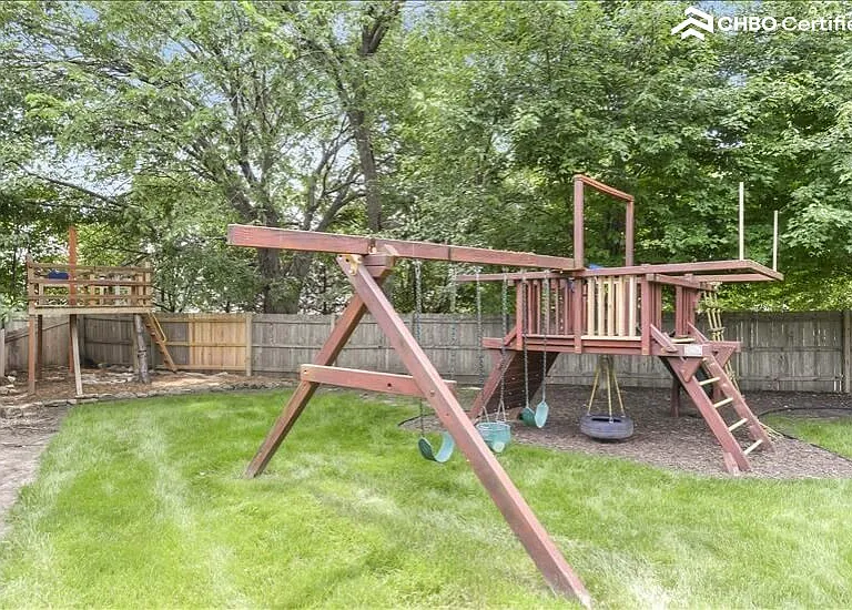 13117 Woodward St — Photo 42