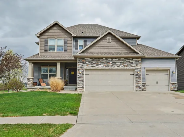 405 NE Fox Run Trl, Waukee, IA 50263