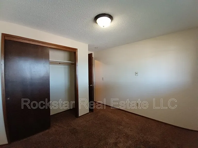 537 E Garland Ave — Photo 15