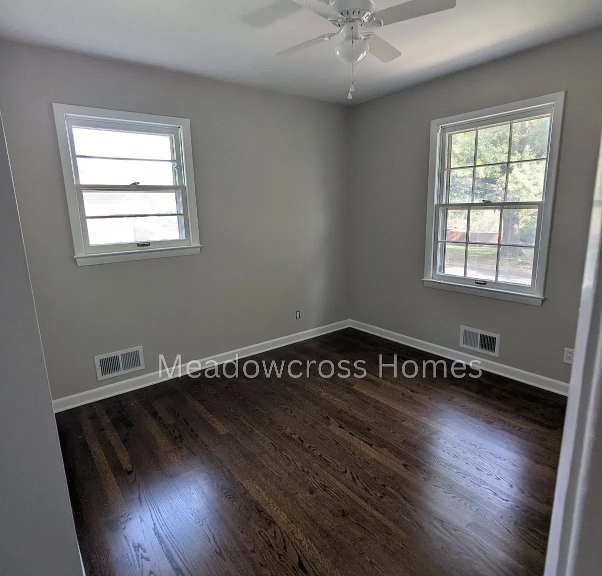 Spacious Single-Family Home in Raytown! — Photo 4