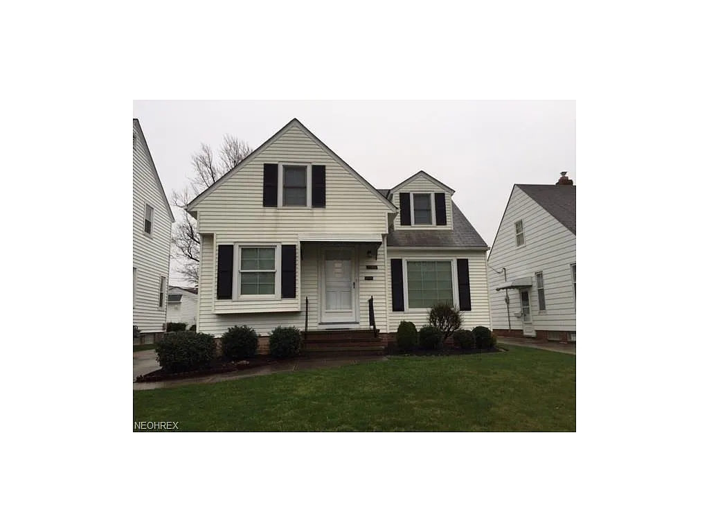 7703 Wainstead Dr photo 1
